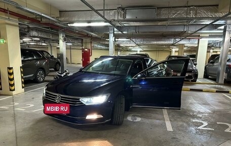 Volkswagen Passat B8 рестайлинг, 2017 год, 2 400 000 рублей, 3 фотография