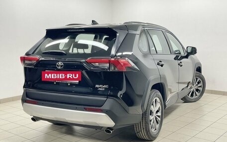 Toyota RAV4, 2024 год, 4 900 000 рублей, 4 фотография