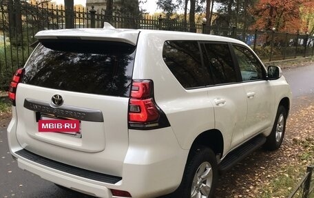 Toyota Land Cruiser Prado 150 рестайлинг 2, 2021 год, 6 600 000 рублей, 3 фотография