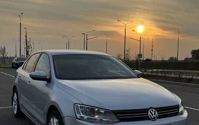 Volkswagen Jetta VI, 2013 год, 980 000 рублей, 1 фотография