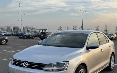 Volkswagen Jetta VI, 2013 год, 980 000 рублей, 6 фотография