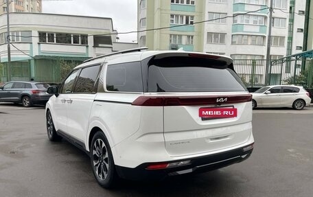 KIA Carnival, 2022 год, 4 900 000 рублей, 5 фотография