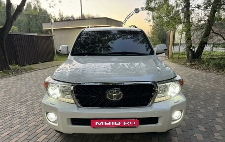 Toyota Land Cruiser 200, 2013 год, 4 700 000 рублей, 3 фотография