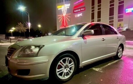 Toyota Avensis III рестайлинг, 2006 год, 930 000 рублей, 1 фотография