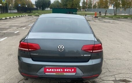 Volkswagen Passat B8 рестайлинг, 2016 год, 1 690 000 рублей, 4 фотография