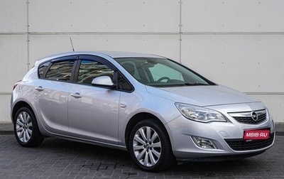 Opel Astra J, 2011 год, 880 000 рублей, 1 фотография