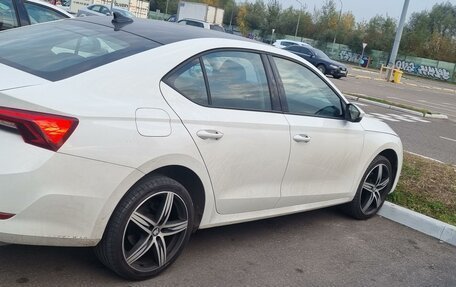 Skoda Octavia IV, 2021 год, 1 900 000 рублей, 15 фотография