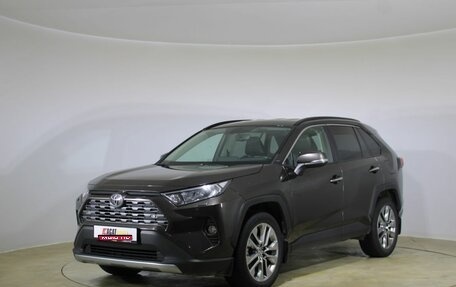 Toyota RAV4, 2020 год, 3 650 000 рублей, 1 фотография