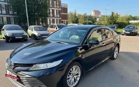 Toyota Camry, 2020 год, 2 900 000 рублей, 8 фотография