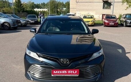 Toyota Camry, 2020 год, 2 900 000 рублей, 2 фотография