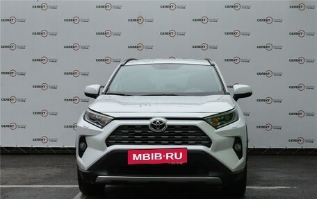 Toyota RAV4, 2021 год, 3 949 000 рублей, 2 фотография