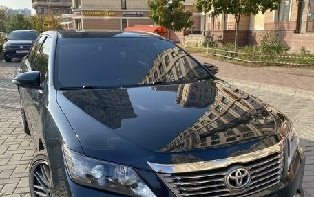 Toyota Camry, 2012 год, 2 100 000 рублей, 9 фотография