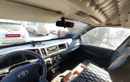 Toyota HiAce H200, 2008 год, 2 300 000 рублей, 2 фотография