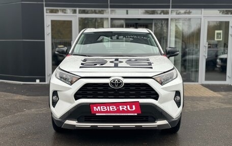 Toyota RAV4, 2022 год, 3 900 000 рублей, 2 фотография