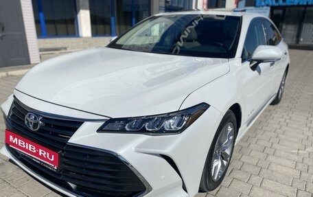 Toyota Avalon, 2022 год, 4 930 000 рублей, 3 фотография