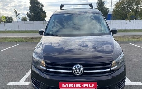 Volkswagen Caddy IV, 2017 год, 1 950 000 рублей, 2 фотография