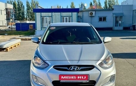 Hyundai Solaris II рестайлинг, 2012 год, 789 000 рублей, 2 фотография