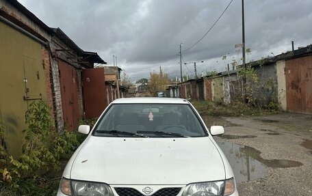 Nissan Almera, 1998 год, 200 000 рублей, 2 фотография