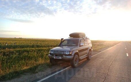 Mitsubishi Pajero III рестайлинг, 1996 год, 920 000 рублей, 3 фотография