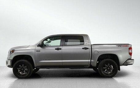 Toyota Tundra II, 2020 год, 10 213 000 рублей, 3 фотография