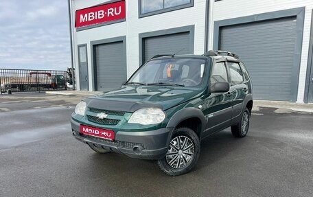 Chevrolet Niva I рестайлинг, 2011 год, 579 000 рублей, 1 фотография