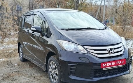 Honda Freed I, 2014 год, 1 420 000 рублей, 10 фотография