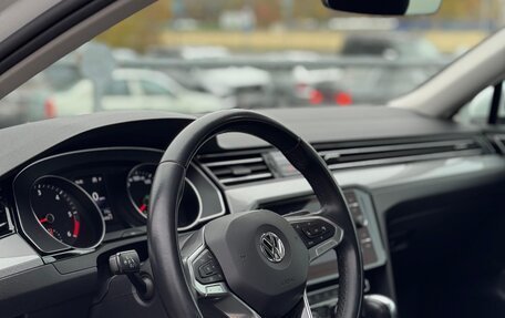 Volkswagen Passat B8 рестайлинг, 2019 год, 2 990 000 рублей, 8 фотография