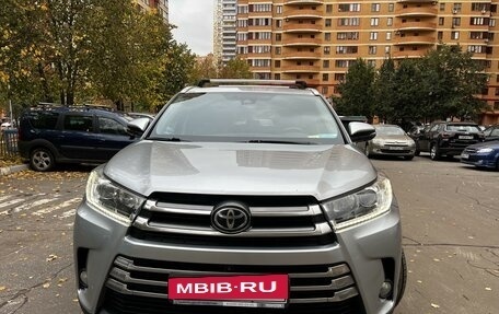 Toyota Highlander III, 2016 год, 4 300 000 рублей, 7 фотография