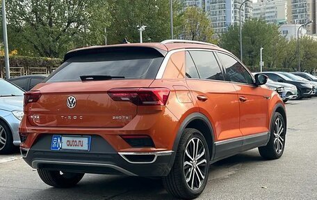 Volkswagen T-Roc I, 2021 год, 1 560 000 рублей, 6 фотография