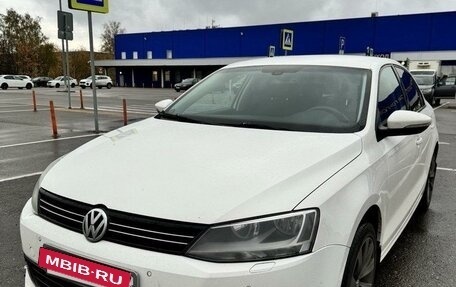 Volkswagen Jetta VI, 2012 год, 1 060 000 рублей, 13 фотография