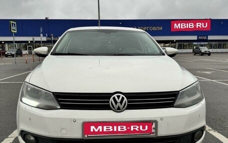 Volkswagen Jetta VI, 2012 год, 1 060 000 рублей, 3 фотография