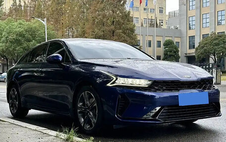 KIA K5, 2021 год, 1 825 000 рублей, 2 фотография