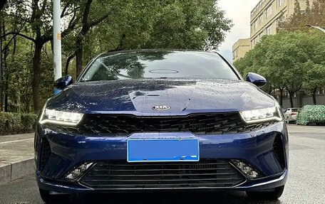 KIA K5, 2021 год, 1 825 000 рублей, 3 фотография