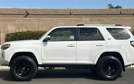 Toyota 4Runner V, 2022 год, 11 113 000 рублей, 4 фотография