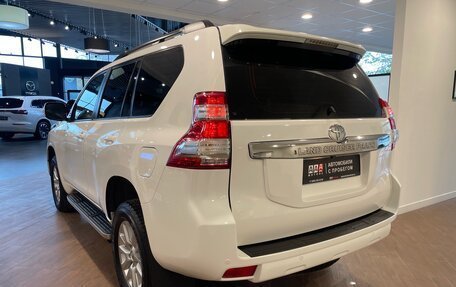 Toyota Land Cruiser Prado 150 рестайлинг 2, 2014 год, 3 350 000 рублей, 6 фотография