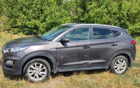 Hyundai Tucson III, 2019 год, 2 000 000 рублей, 2 фотография