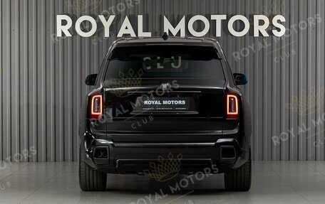 Rolls-Royce Cullinan, 2024 год, 109 000 000 рублей, 4 фотография