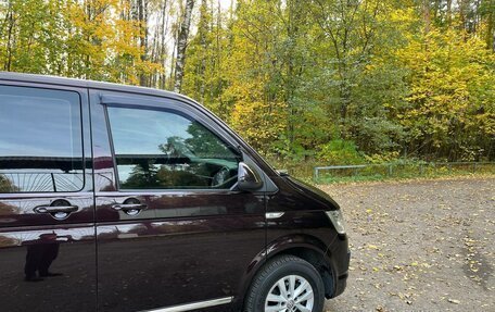 Volkswagen Caravelle T6 рестайлинг, 2017 год, 3 350 000 рублей, 4 фотография