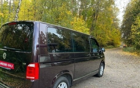 Volkswagen Caravelle T6 рестайлинг, 2017 год, 3 350 000 рублей, 2 фотография