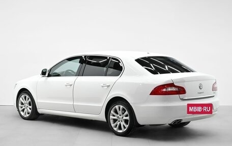 Skoda Superb III рестайлинг, 2010 год, 925 000 рублей, 4 фотография