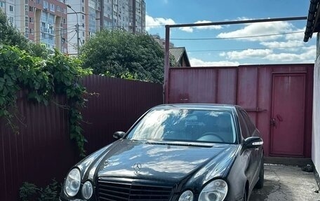 Mercedes-Benz E-Класс, 2002 год, 1 200 000 рублей, 2 фотография