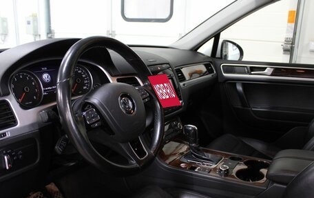 Volkswagen Touareg III, 2013 год, 2 497 000 рублей, 12 фотография