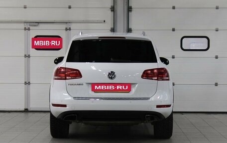 Volkswagen Touareg III, 2013 год, 2 497 000 рублей, 6 фотография