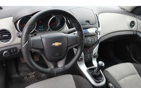 Chevrolet Cruze II, 2014 год, 800 000 рублей, 6 фотография