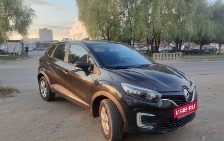 Renault Kaptur I рестайлинг, 2018 год, 1 600 000 рублей, 4 фотография