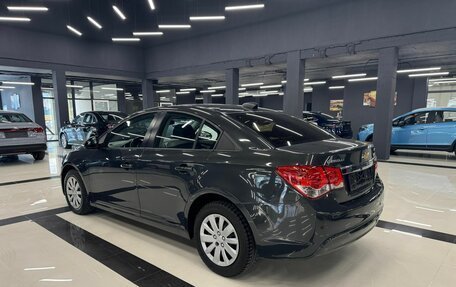 Chevrolet Cruze II, 2014 год, 999 000 рублей, 4 фотография