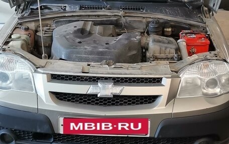 Chevrolet Niva I рестайлинг, 2011 год, 270 000 рублей, 4 фотография