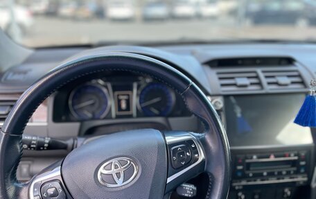 Toyota Camry, 2017 год, 2 650 000 рублей, 11 фотография