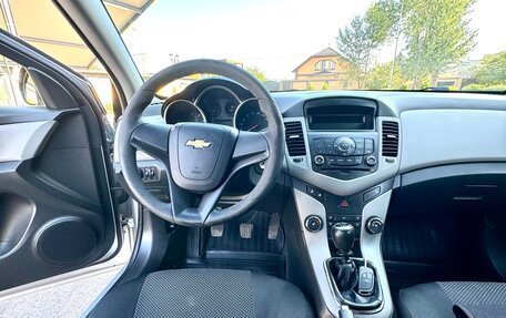 Chevrolet Cruze II, 2012 год, 915 000 рублей, 9 фотография