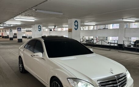 Mercedes-Benz S-Класс, 2009 год, 1 750 000 рублей, 1 фотография